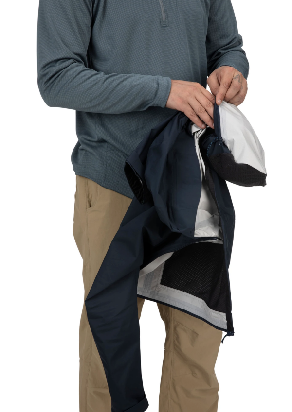 Simms Waypoints Rain Jacket Admiral Blue Model Pack Simms WaySimms Waypoints Rain Jacket Admiral Blue Model Packpoints Rain Jacket Admiral Blue